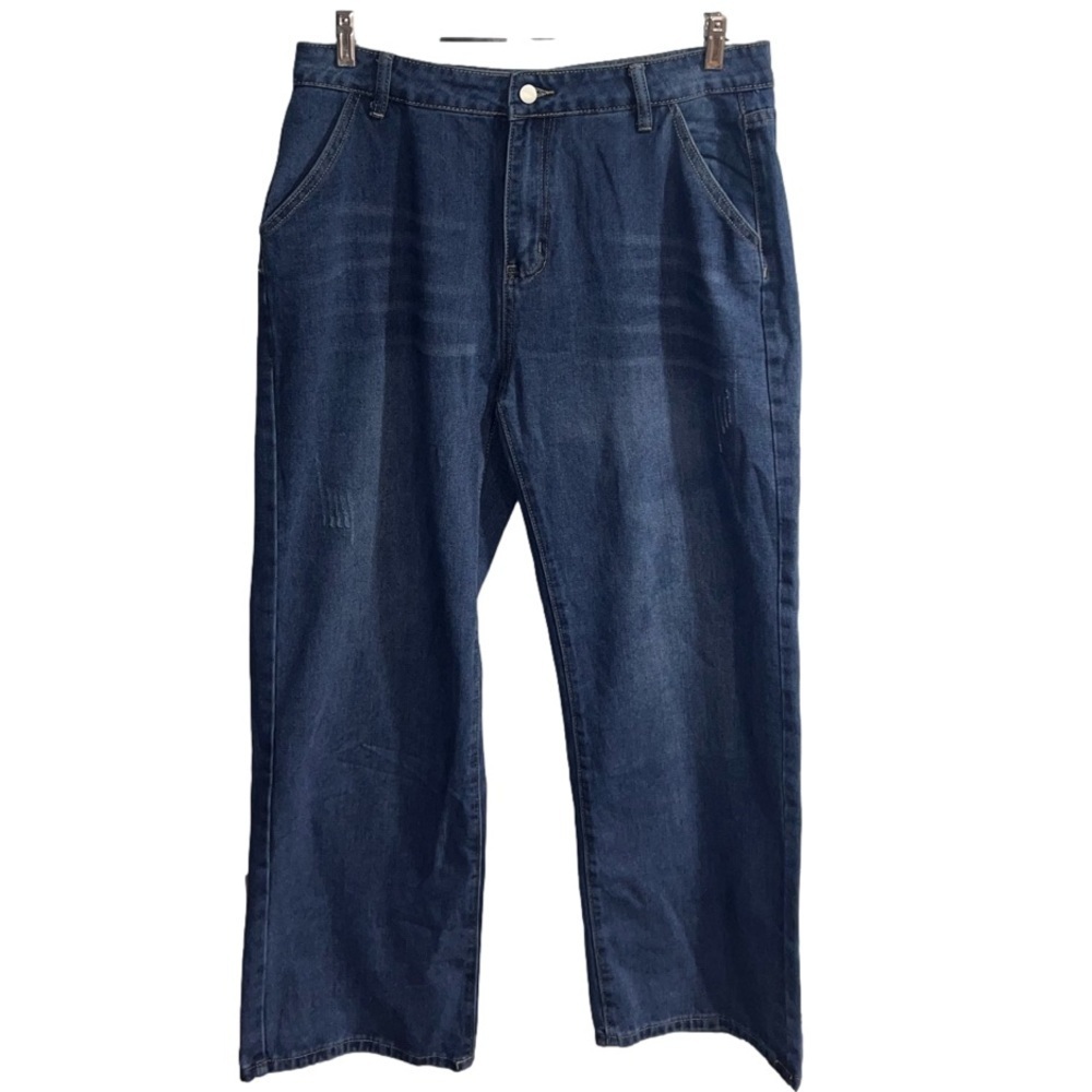Oversized blue jeans